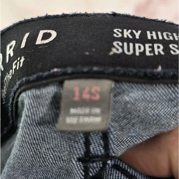 Torrid Jeans Women 14 S Short Sky High Kick Boot Dark Wash High Rise Denim - Picture 4 of 14